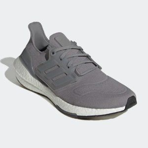 NWT Adidas Ultraboost 22